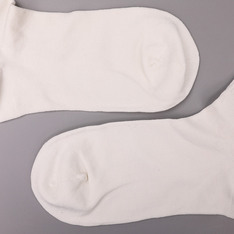 Nilon sutra pintal lembut dilapisi dengan amonia 2 strip horizontal dan kaus kaki wanita jahitan tangan yang diperkuat WSD1536