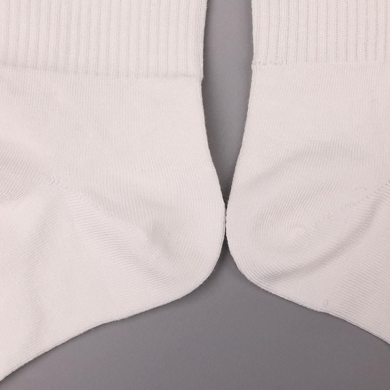Nilon sutra pintal lembut dilapisi dengan amonia 2 strip horizontal dan kaus kaki wanita jahitan tangan yang diperkuat WSD1536