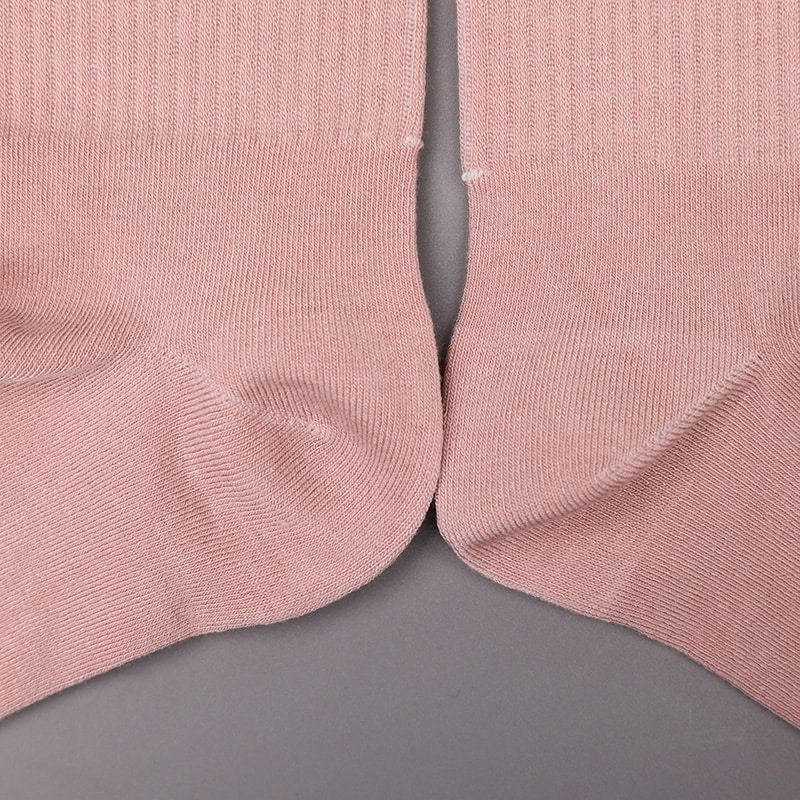 Nilon sutra pintal lembut dilapisi dengan amonia 2 strip horizontal dan kaus kaki wanita jahitan tangan yang diperkuat WSD1536