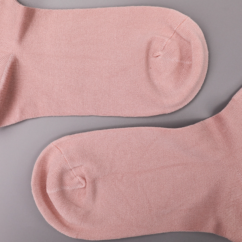 Nilon sutra pintal lembut dilapisi dengan amonia 2 strip horizontal dan kaus kaki wanita jahitan tangan yang diperkuat WSD1536